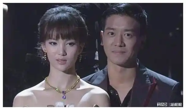 胡夏金晨闹掰了爆料男方见家长逼婚不成遭到女方连夜分手