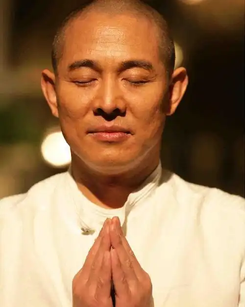 31"功夫皇帝"李连杰:巅峰时期加入新加坡国籍,却被很多人误解李连杰小