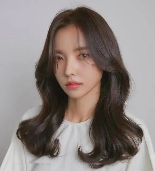 简约大气的烫发韩式气垫烫