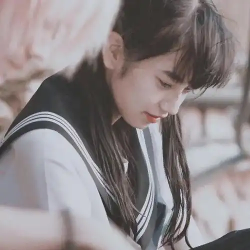 小清新日系女生头像我字字皆你你却句句非我