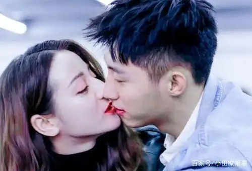 演员为何容易因戏生情?看到热巴跟黄景瑜吻戏花絮,答案一目了然