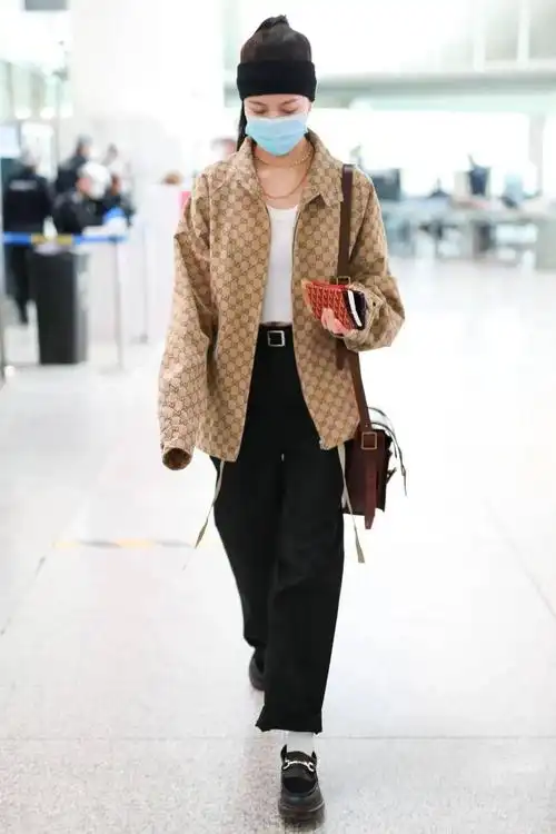 杨幂pk倪妮女明星机场私服谁赢了