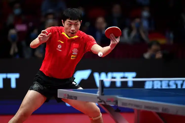 乒乓球国际乒联总决赛许昕晋级八强