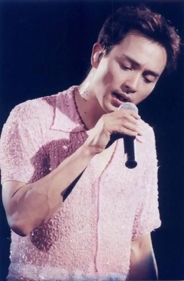 绝代芳华张国荣经典演唱会活力现场集锦