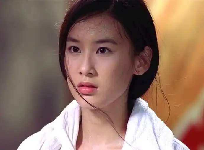 黄圣依演技越来越差让人尴尬 功夫是巅峰怕是回不去了