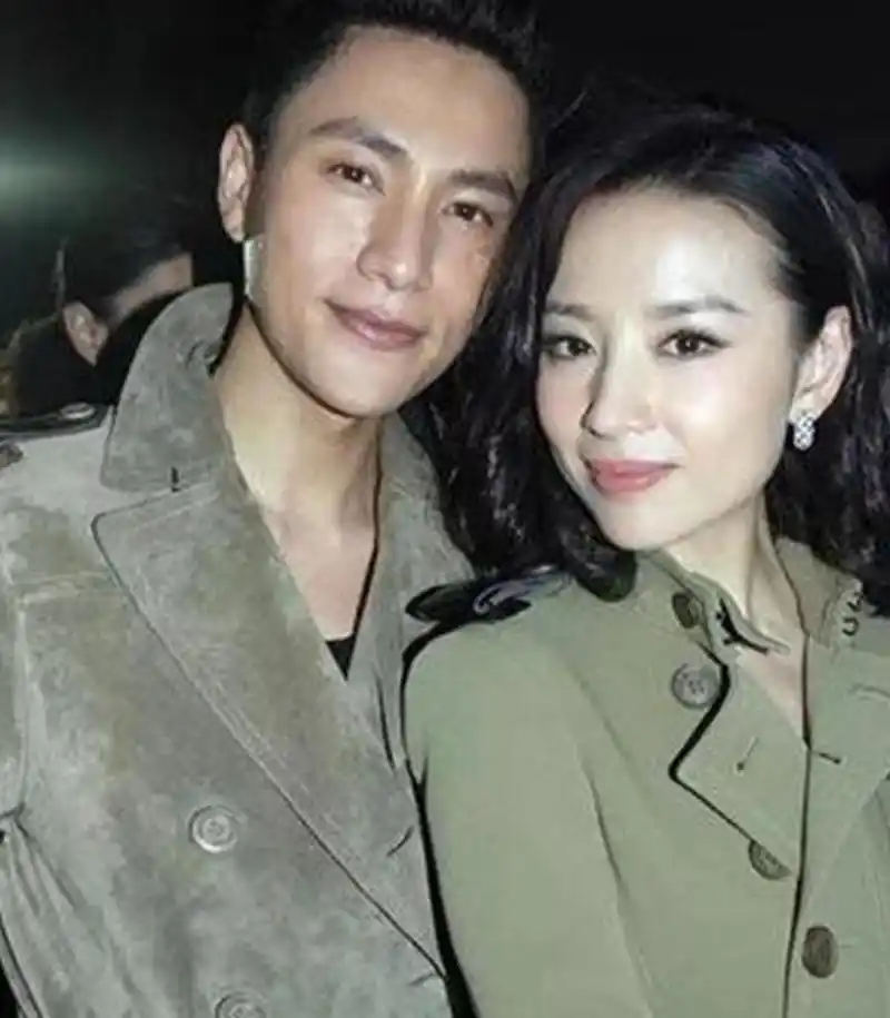 陈坤董洁很很配了一脸,有没有喜欢他俩的《金粉世家》