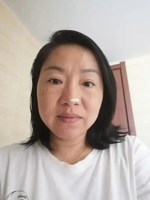 82年二胎宝妈纯素颜是不是真的很老