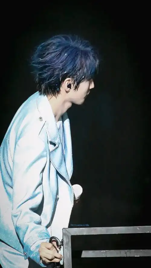 王俊凯陪你过七夕##王俊凯新歌回望