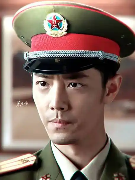 "当兵是我的命",脱下军装那一刻得多疼#肖战#莱小奥_的微博视频