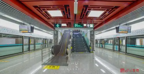 定了成都地铁7号线12月6日早上9点正式开通试运营跟西成高铁同一天