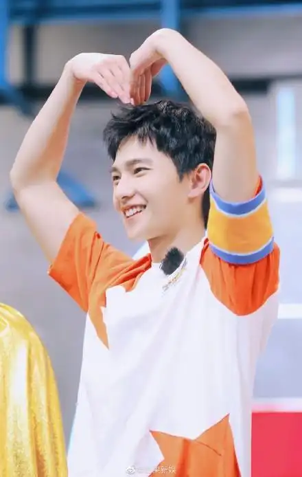 隔着屏幕都能感受到快乐 元气小哥杨洋笑容合集