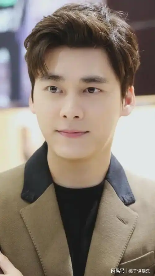 有知道李易峰和吴亦凡近况的吗