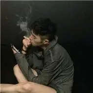 痞帅男生头像抽烟男头真人头像痞帅图片