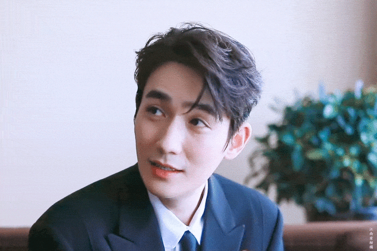 朱一龙的笑容真的很有感染力