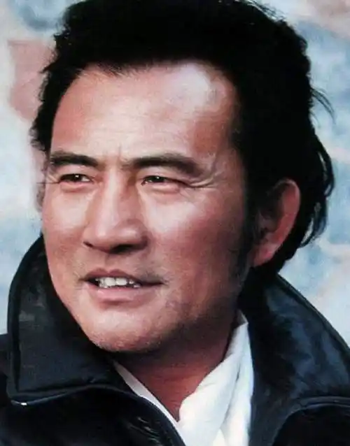 60年代可以演帝王的十位男星,个个霸气侧漏,扮相也力压陈道明唐国强