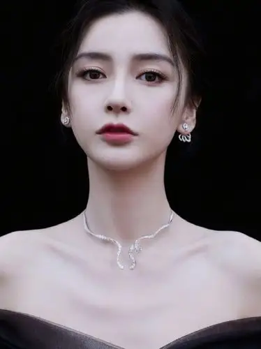 你想拥有微笑唇吗979595一直被杨颖的颜值吸引着特别是_圈子