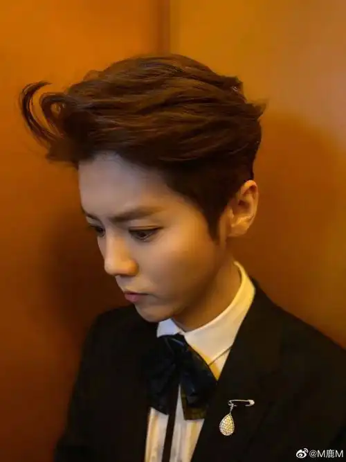 鹿晗关晓彤正式官宣!恭喜,终于等到这一天!