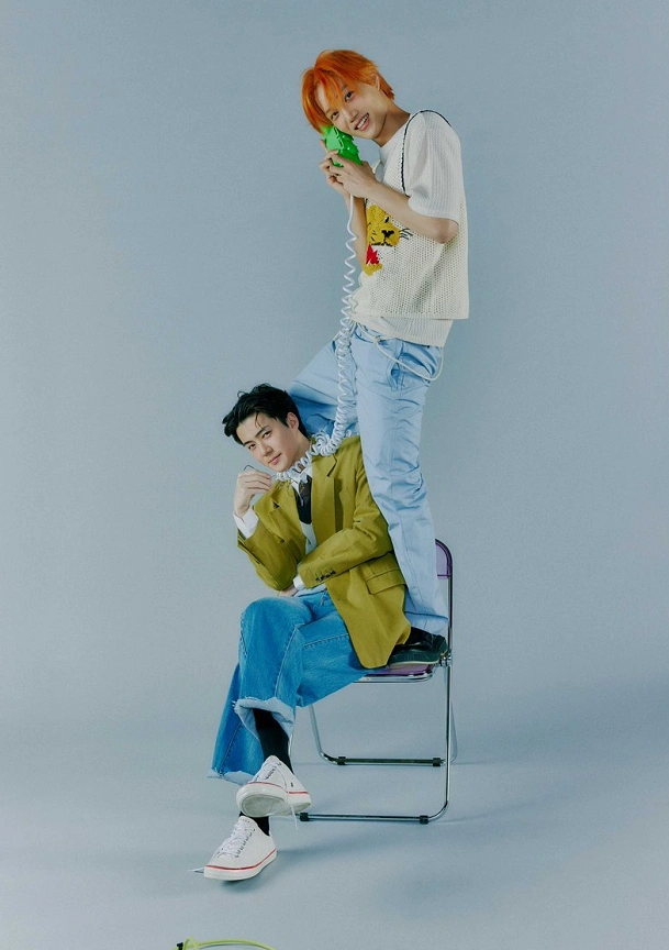 原创exo双忙内预告:金钟仁橘发少年感,吴世勋金丝边眼镜诱惑