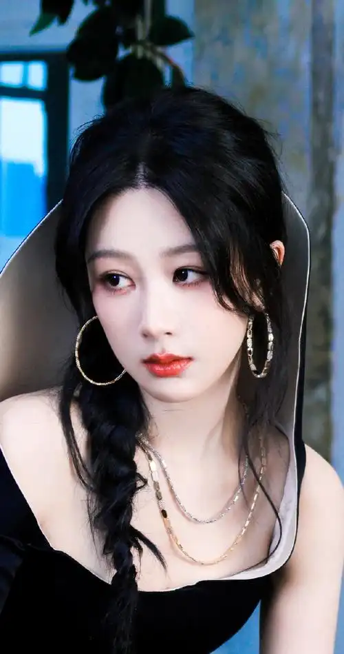 杨紫壁纸x费加罗