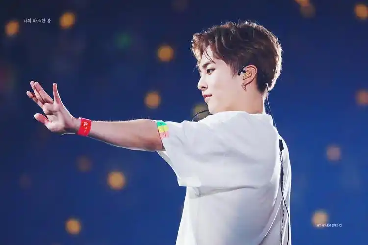 exo金珉锡xiumin - 堆糖,美图壁纸兴趣社区