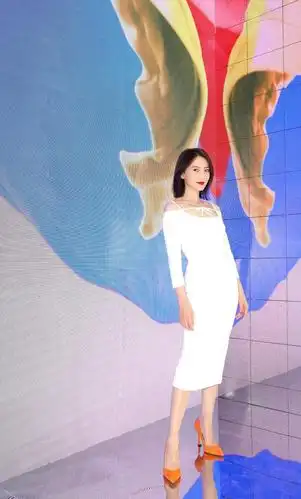 高圆圆童年旧照曝光短发大眼从小就美真实的天然美人