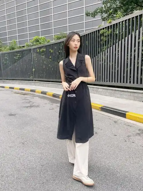 穿裙子也要穿裤子