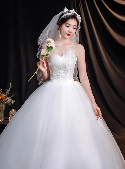 抹胸婚纱礼服2106新款法式新娘女简约森系批发梦幻齐地气质轻