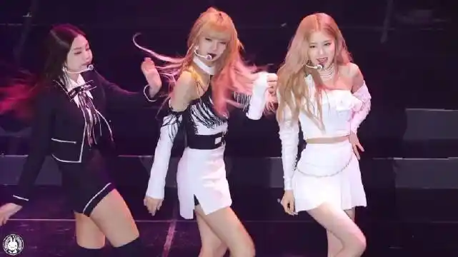 blackpink人间芭比lisa舞台个人直拍高清安利