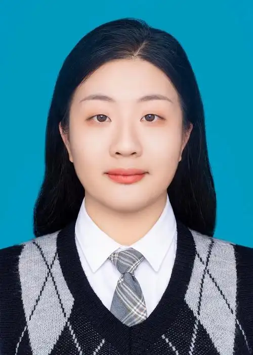 新鲜出炉的证件照