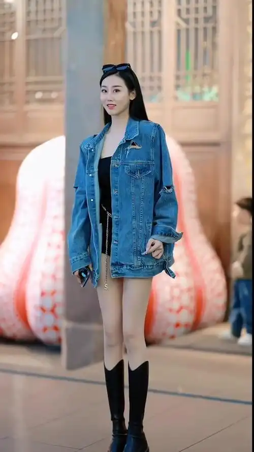 街拍:一万年太久,只争朝夕