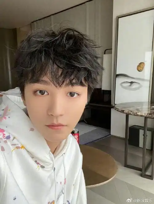 阿乐星愿企划##内娱男明星最legend的自拍##午间话题