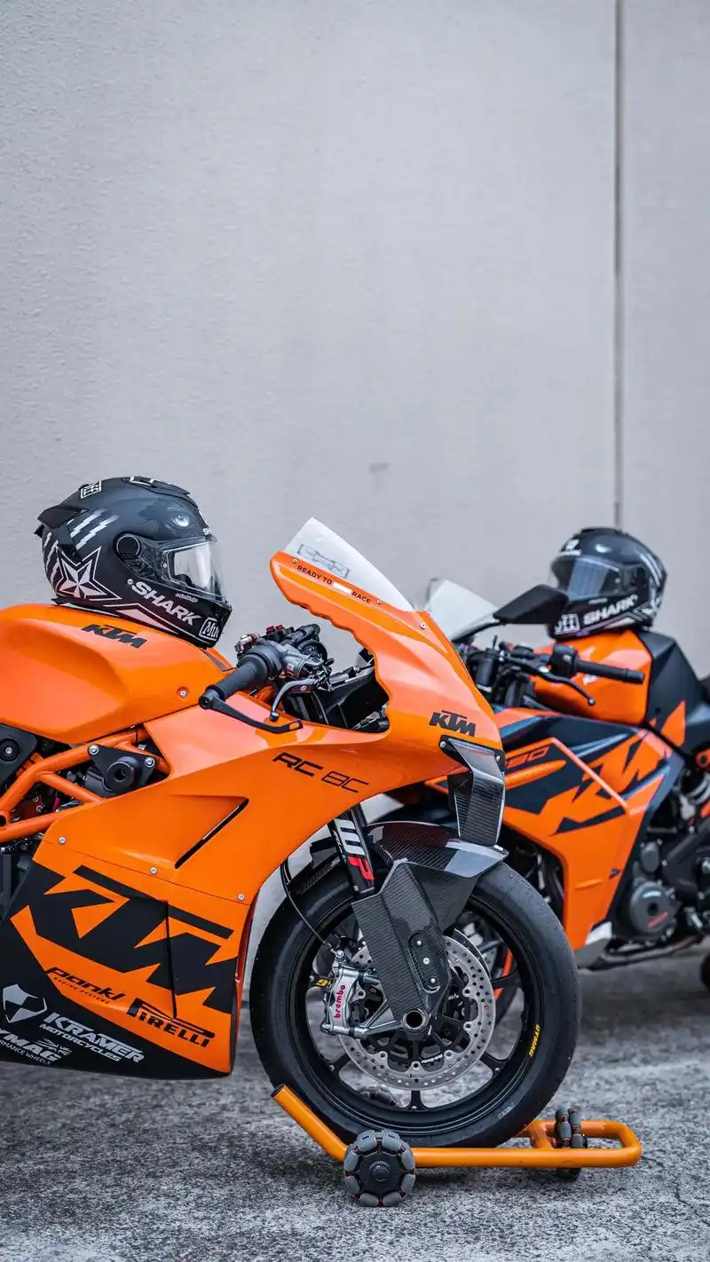 ktm仅有的仿赛rc8c & rc390.ktm最新的两台仿 - 抖音
