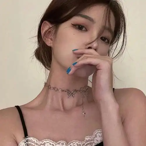 气质 漂亮 个性 上一内容:超好看的00后女生头像 下一内容:超级漂亮的