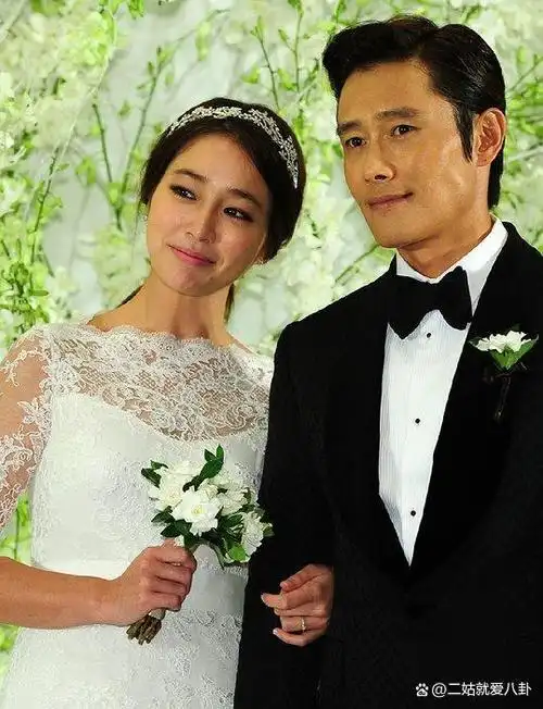 李秉宪李珉廷时隔8年第二次怀孕,希望生个女儿和孙艺珍成为姻亲