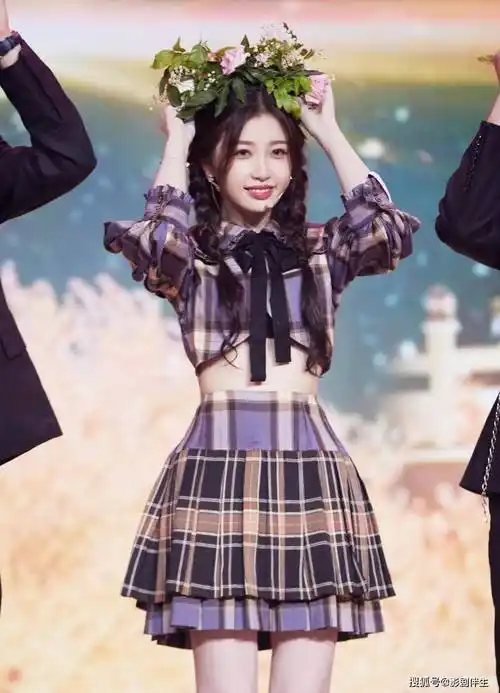 虞书欣御姐身材甜妹脸,真是反差身材可盐可甜气质超绝的虞美人_公司