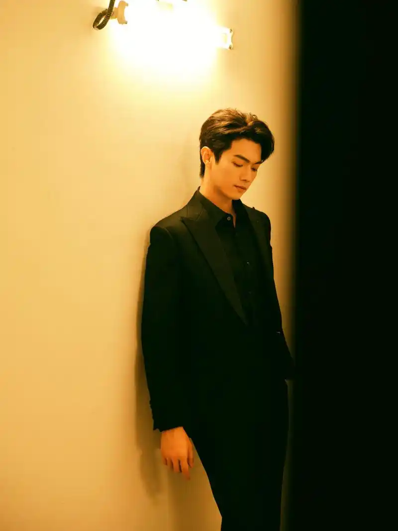 许凯#    #许凯金至尊珠宝品牌代言人