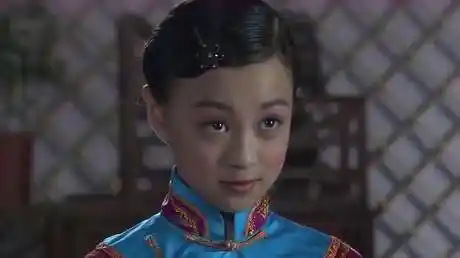 北方有佳人:洪喜娘把寄萍打扮得漂漂亮亮,却反倒被殷先生骂了-影视综