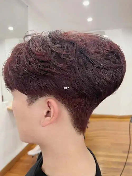 悉尼发型师天花板高级感后脑勺