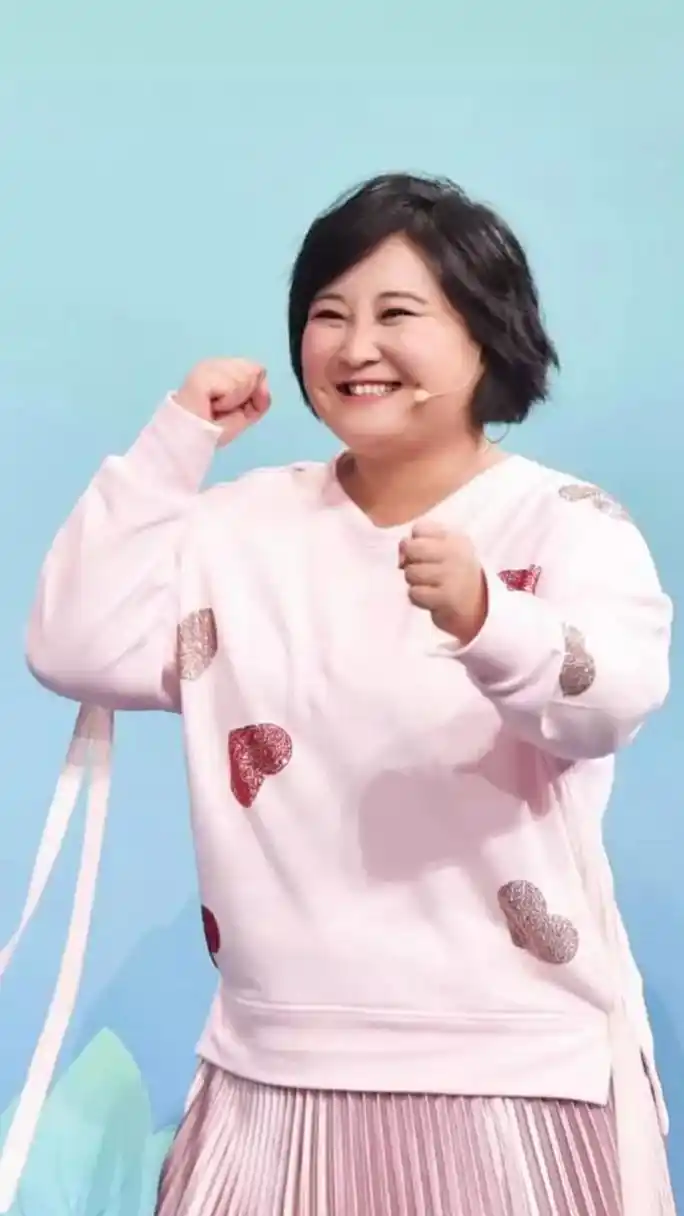 贾玲为了新角色要减重100斤# 喜剧界的女神贾玲要暴瘦100斤?