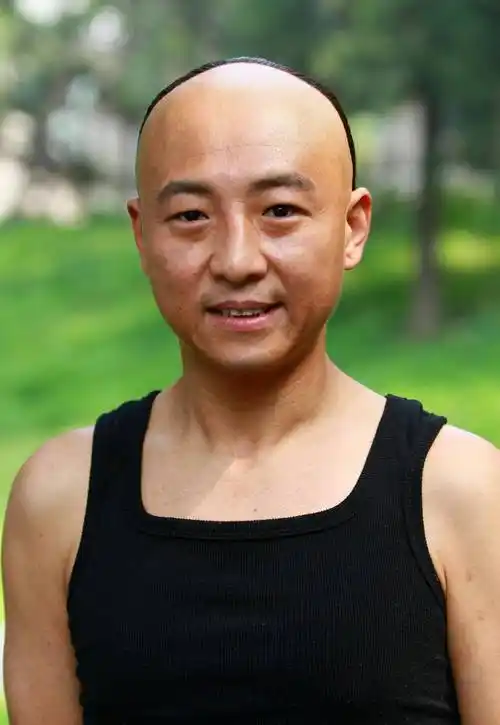 剧照_高群书_气质