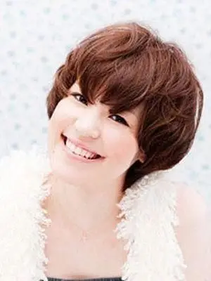 10款公主卷发 让你初春受宠若惊(组图)