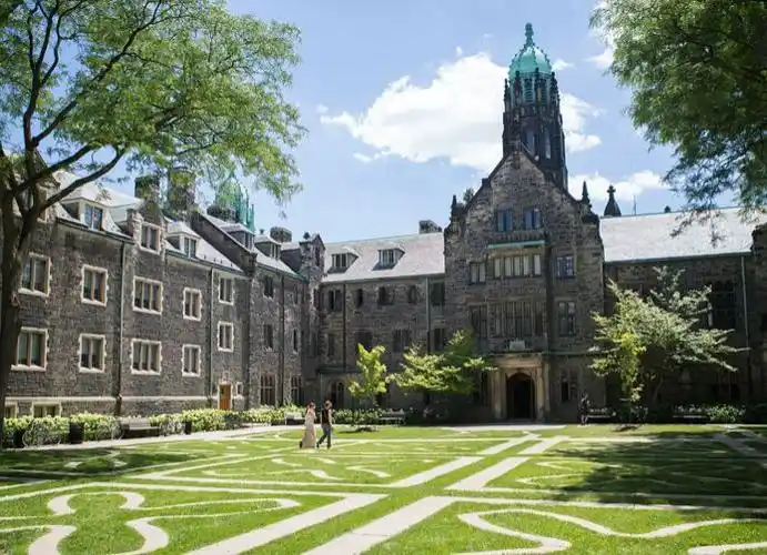 多伦多大学主校区8个风格迥异的college到底怎么选,看这一篇就够了!