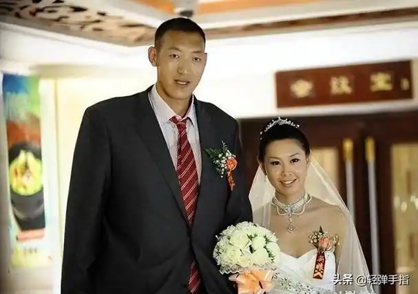 他比姚明还高10公分,身高2.35米娶1.9米娇妻,创造吉尼斯纪录!