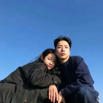 2020年qq热门情侣头像两人一张 不偏不倚全部都是你