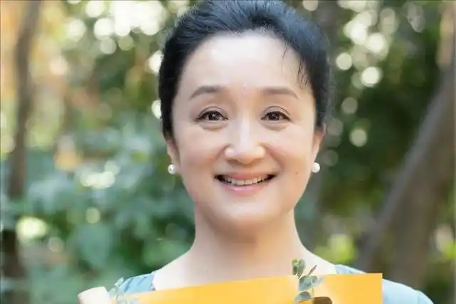 老戏骨杨昆:靠2500块退休金维持生活,如今60岁无儿无女很后悔|演员|上