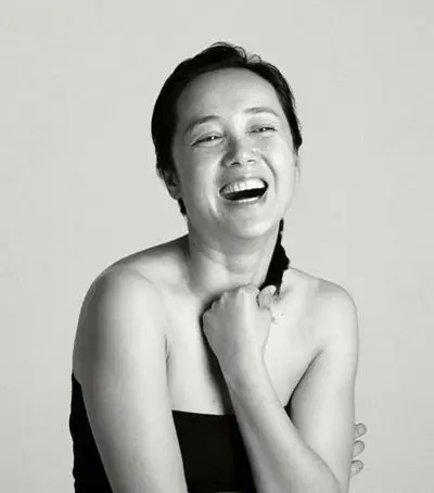 蒋雯丽素颜登杂志封面网友质疑概念剽窃elle