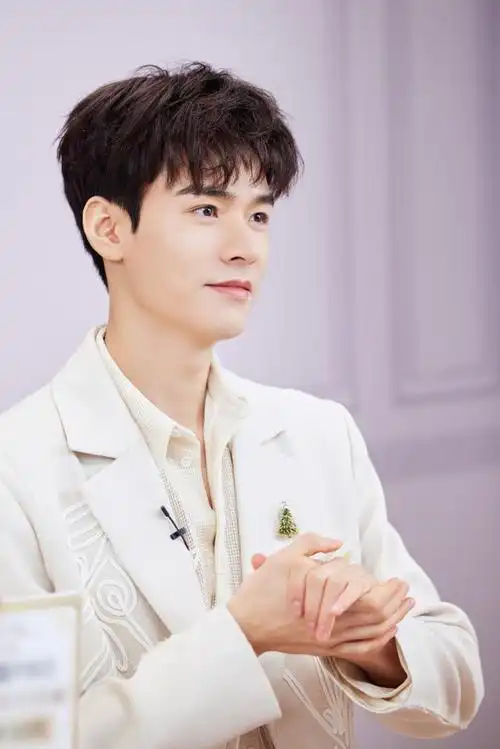 张艺兴肖战合照 12.23图张艺兴肖战(15)