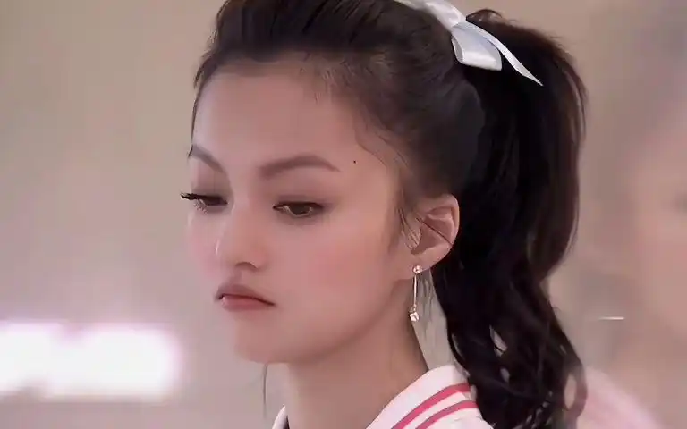 她好像一个洋娃娃啊!#张韶涵#偷听对白降速版