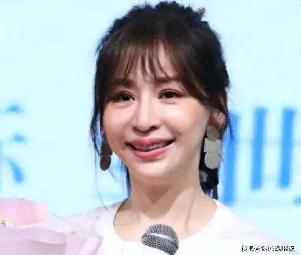 比变老更可怕的是长相馒化,戚薇,景甜都深受其害,显老又显凶_脸部