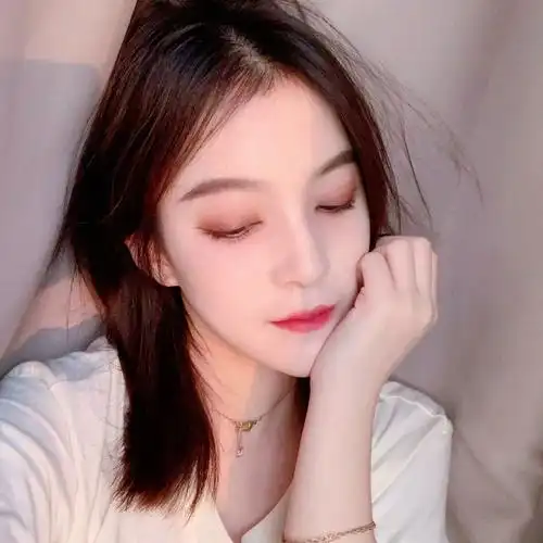 女生头像ins高级质感,陪你走过一段最美的时光